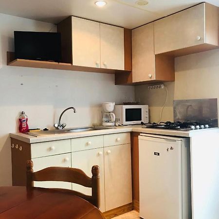 Mobil'Home Dans Camping Bec-de-Mortagne Buitenkant foto