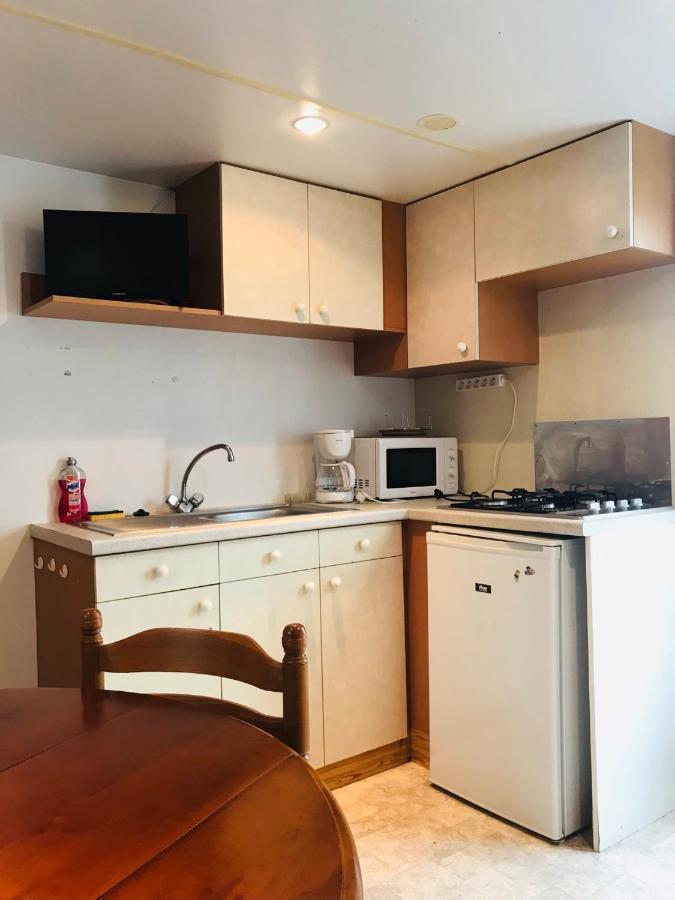Mobil'Home Dans Camping Bec-de-Mortagne Buitenkant foto